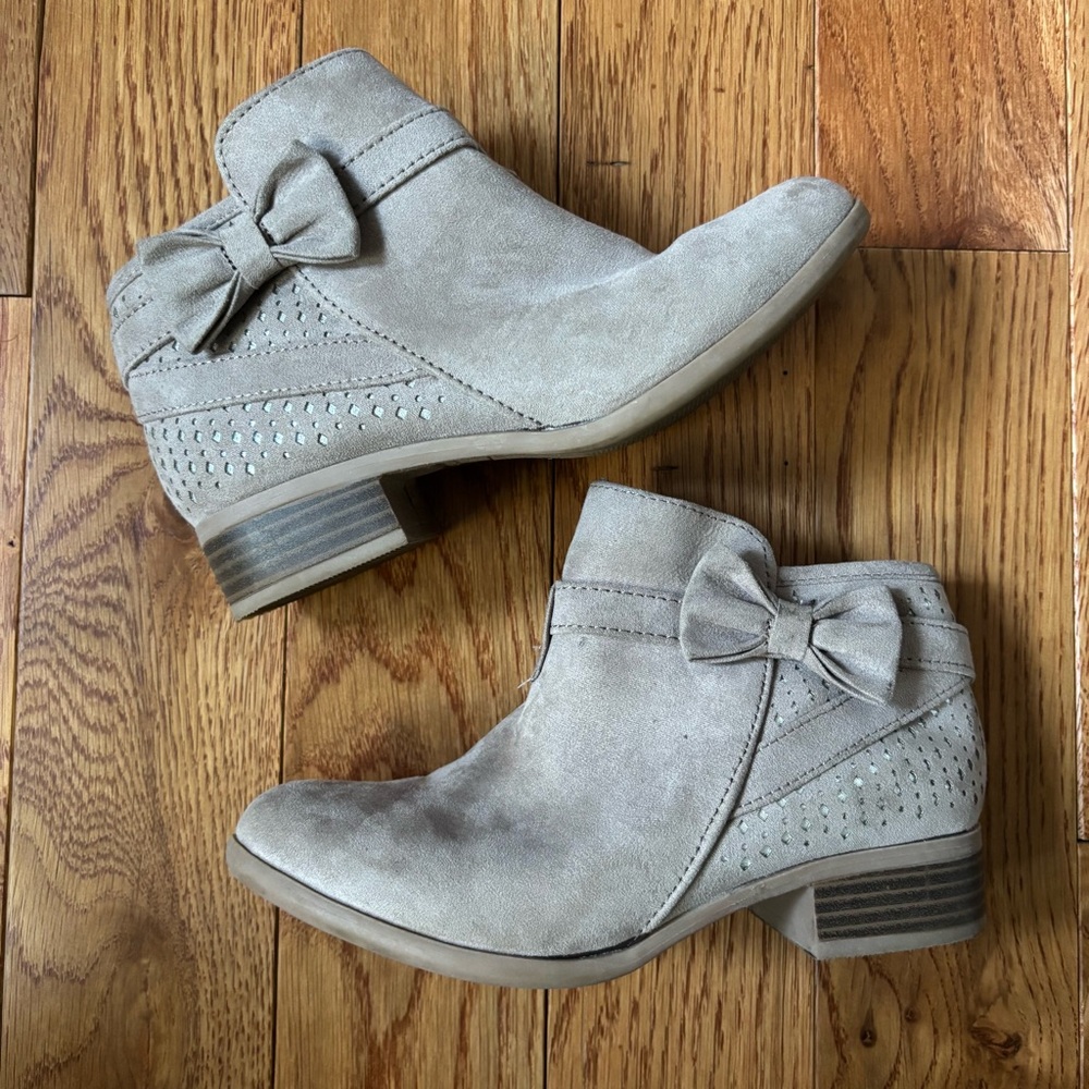 SO Faux-Suede Ankle Boots